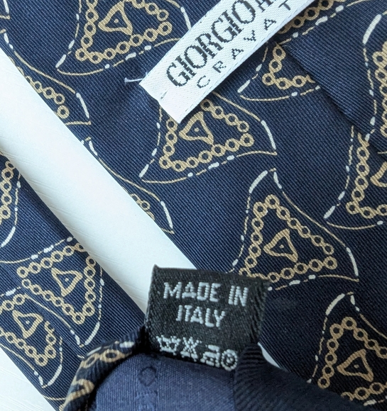 Giorgio Armani Gravatte Silk Elegant Blue and Gold Men's Tie - Picture 6 of 10